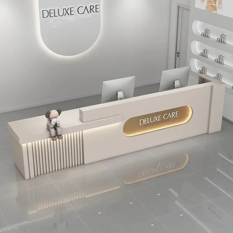 موظف استقبال فندق، مكتب الاستق - مراجعة Office Furniture Bali وسعره